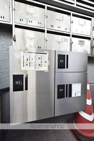 三軒茶屋マンションの外観写真