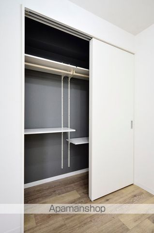 三軒茶屋マンションの内装写真