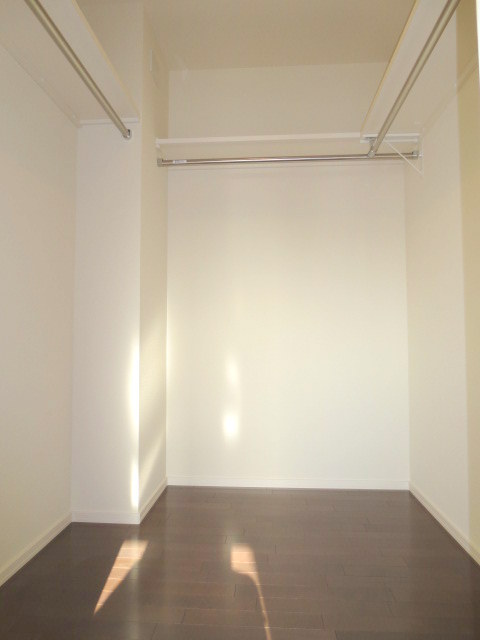 収納　★大抵の荷物は入りますウォークインクローゼット★