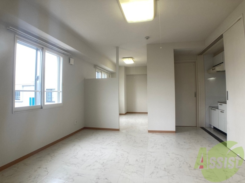 居室・リビング　広くてキレイなお部屋が広がっていて、充実した生活が送れそう。