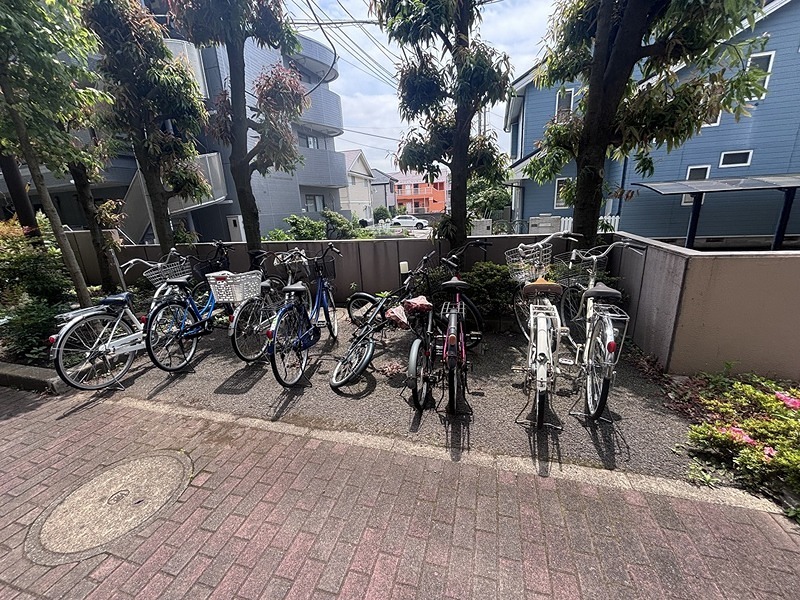駐車場　駐輪場