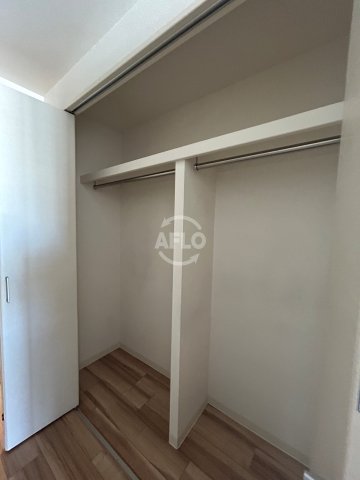 収納　セイル淀屋橋　クローゼット