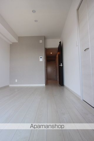 MODERN PALAZZO博多駅南AXIAの居間写真