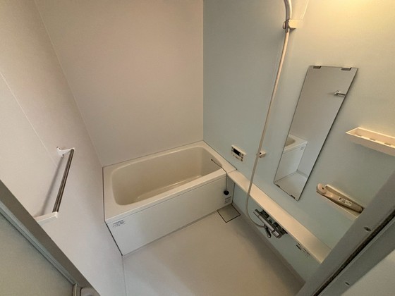 バス・シャワールーム　※別部屋の写真です