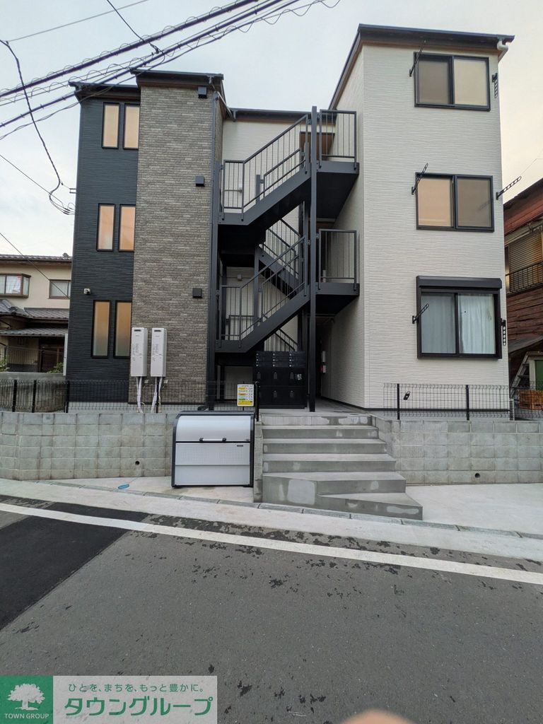建物外観　エントランス