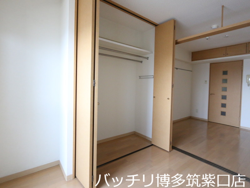 収納　画像は別号室の為、現状優先になります。