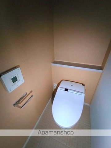 ＪＲ東海道本線 大阪駅 徒歩7分 15階建 築20年のトイレ写真
