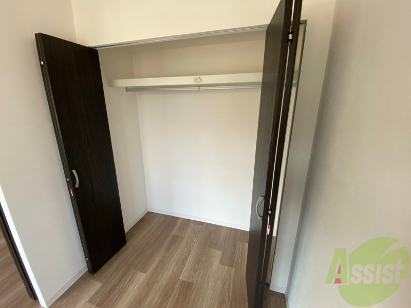 収納　寝室の収納です。部屋がすっきり片付きます。