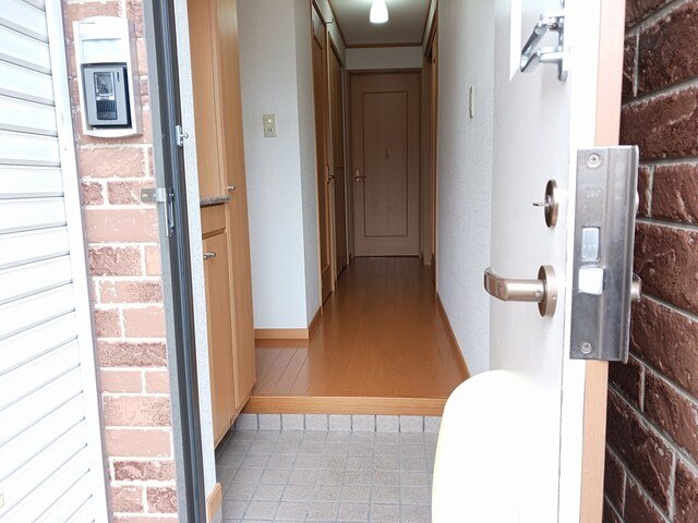 玄関　収納もある玄関です