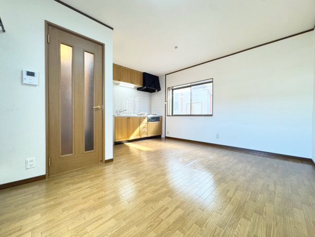 池田市天神1丁目貸家の居間写真