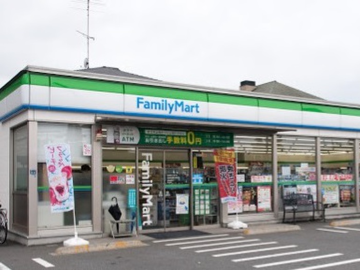 コンビニ　ファミリーマート 小金井法政大学前店（コンビニ）まで850m