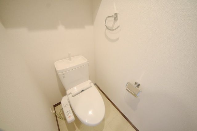 トイレ　別部屋参考写真