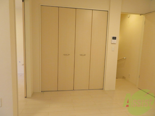 収納　こちらが収納です。中の様子は後ほどお楽しみに
