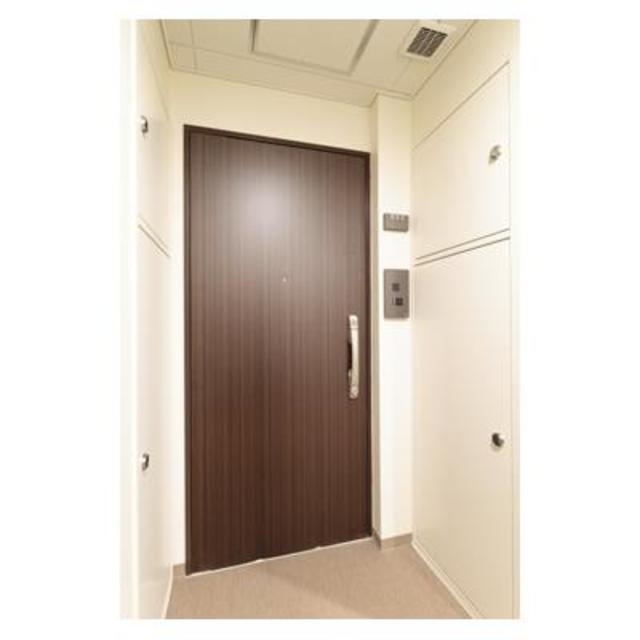 玄関　※写真は同タイプ住戸です。
