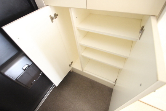玄関　※別部屋の写真です
