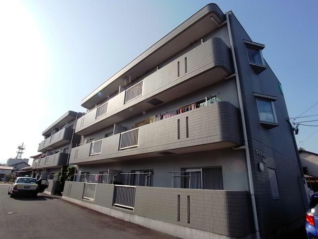 関市相生町のアパートの建物外観