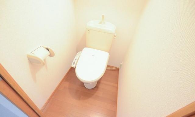 【レオパレスカワシマのトイレ】