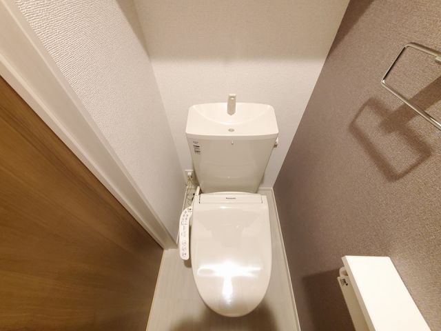 【角田市佐倉のアパートのトイレ】