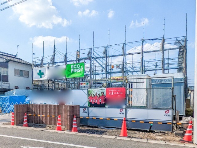 太田市飯塚町のアパートの建物外観