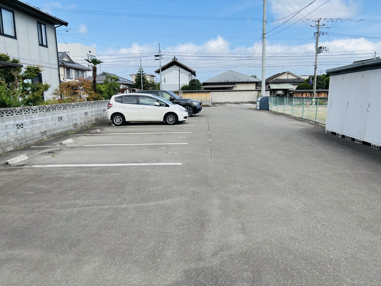 【ベルブラン船岡の駐車場】