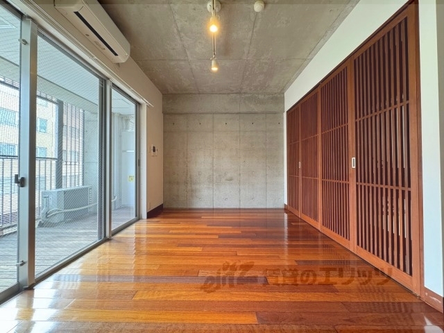 居室・リビング　洋室