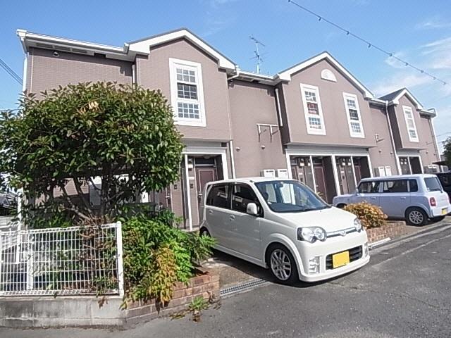 【大和高田市土庫のアパートの建物外観】