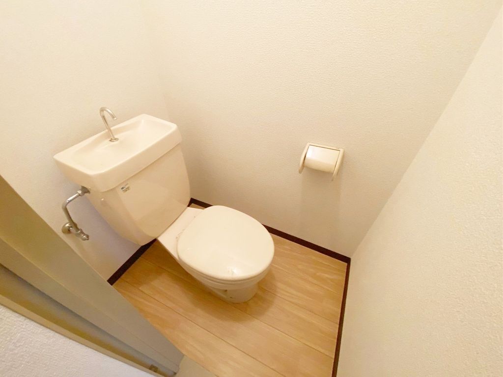 トイレ　トイレ