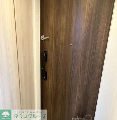 【板橋区大山町のマンションの玄関】