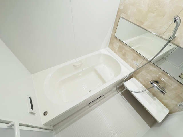 バス・シャワールーム　追い焚きと浴室乾燥付です