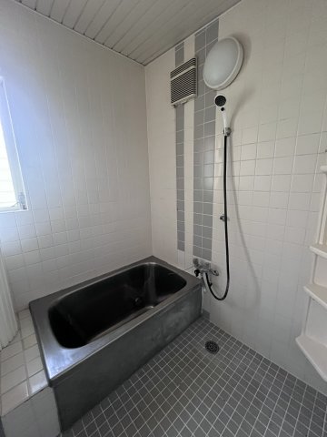 バス・シャワールーム　コンパクトで使いやすいシャワールームです