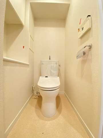 トイレ　クラッサ中野