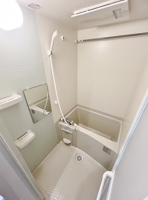 バス・シャワールーム　浴室乾燥・暖房・２４時間換気機能