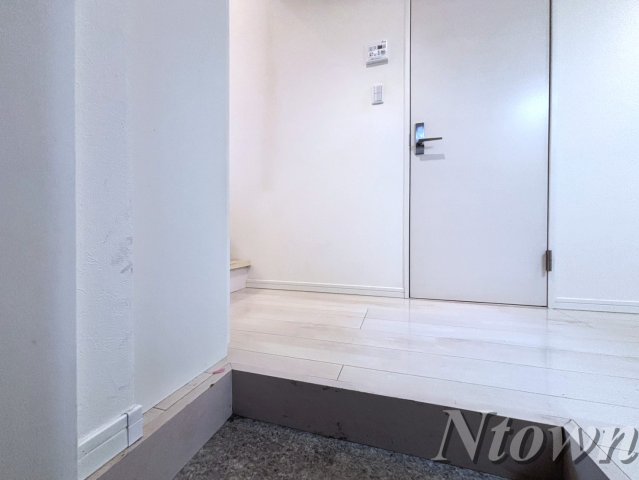 玄関　落ち着いた玄関です