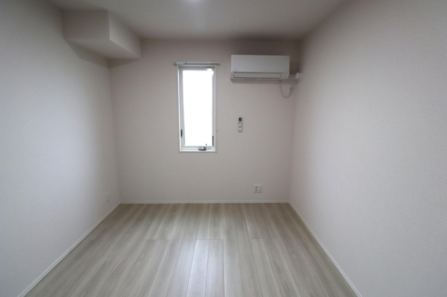 その他部屋・スペース　洋室６．１帖？