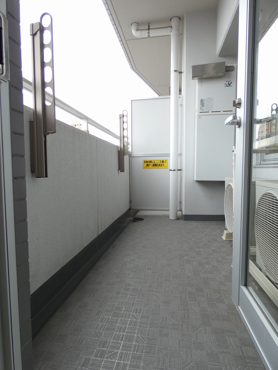 バルコニー　バルコニー