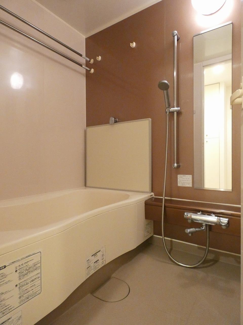 バス・シャワールーム　バス