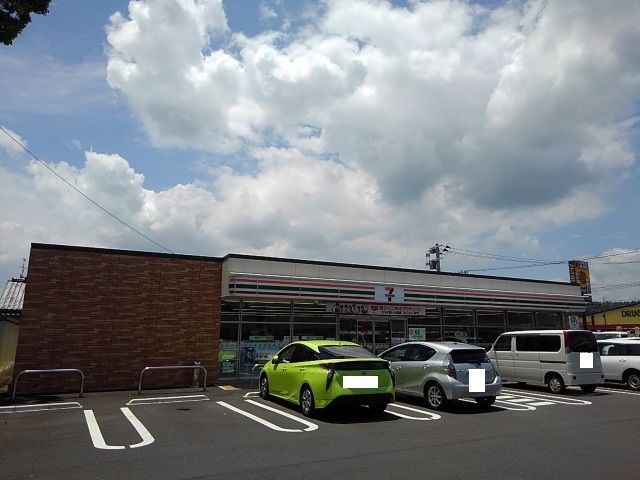 コンビニ　セブンイレブン高鍋北高鍋店（コンビニ）まで700m