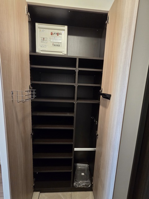 玄関　シューズボックス