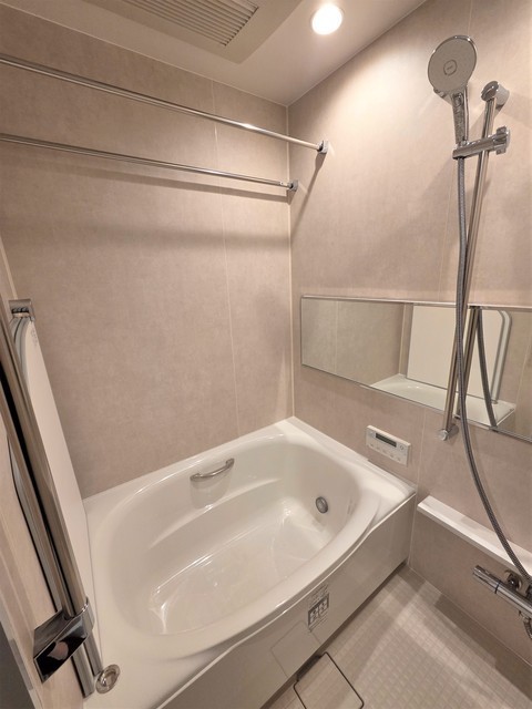 バス・シャワールーム　浴室乾燥機付