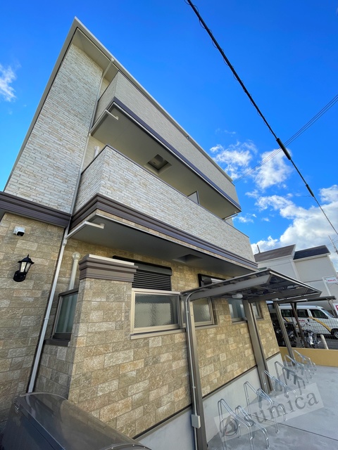 建物外観　スタイリッシュな建物です＾＾