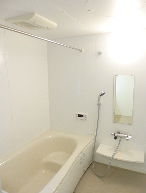 バス・シャワールーム　清潔な浴室！