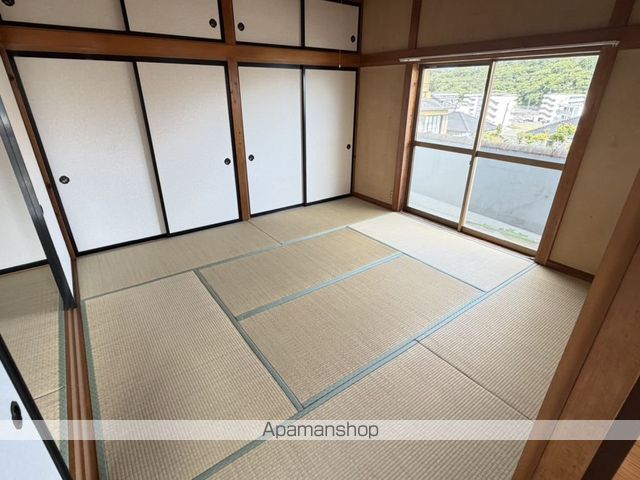 ＪＲ常磐線 泉駅 バス乗車時間：32分 最寄りバス停で下車 徒歩4分 2階建 築45年の内装写真