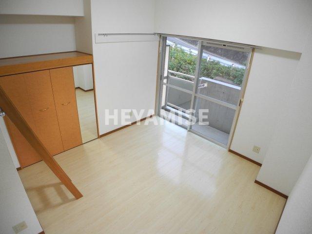 居室・リビング　※同物件別号室の写真になります※