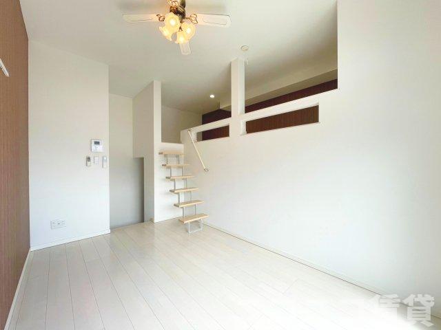 居室・リビング　モデルルームの為、現状を優先致します。