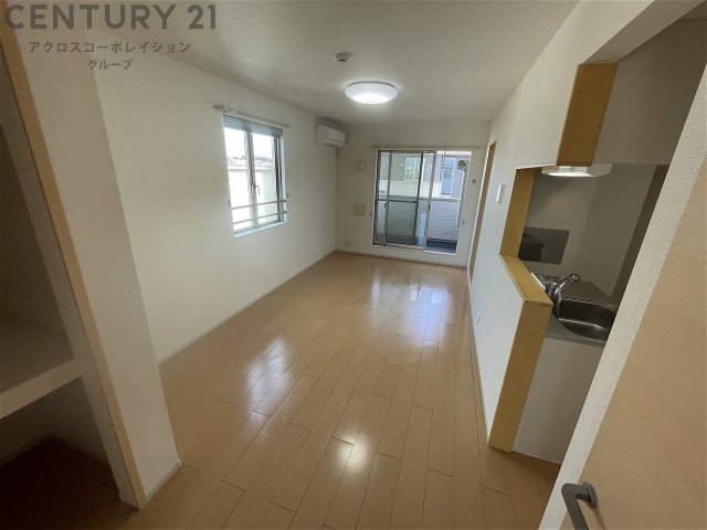 居室・リビング　南向き8.7帖のリビングです♪