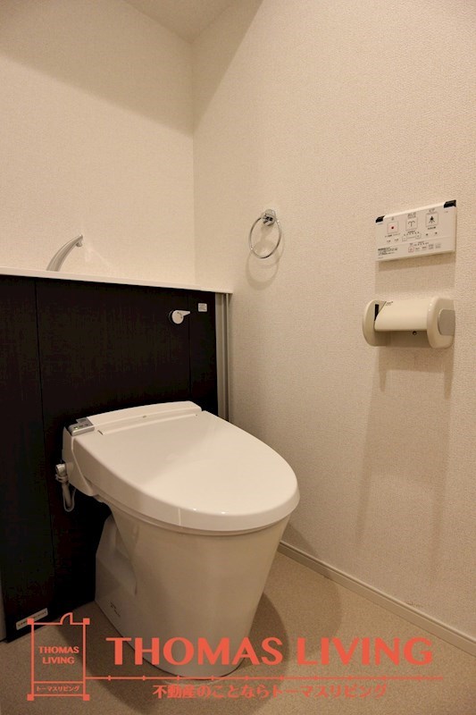 トイレ　ウォシュレット付きです。