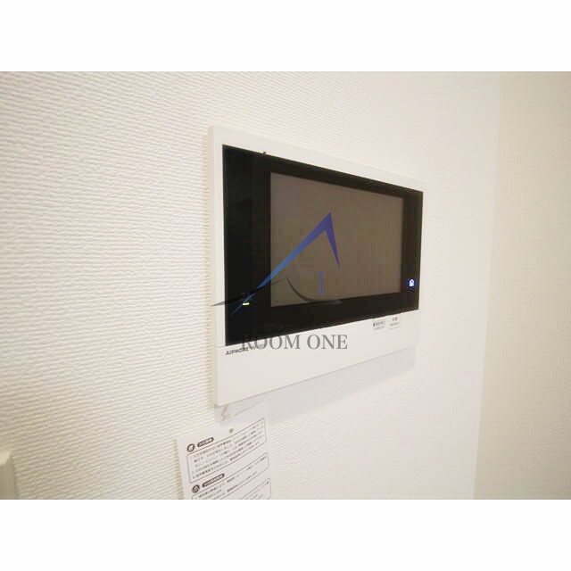 セキュリティ　モニター付きインターホンです。