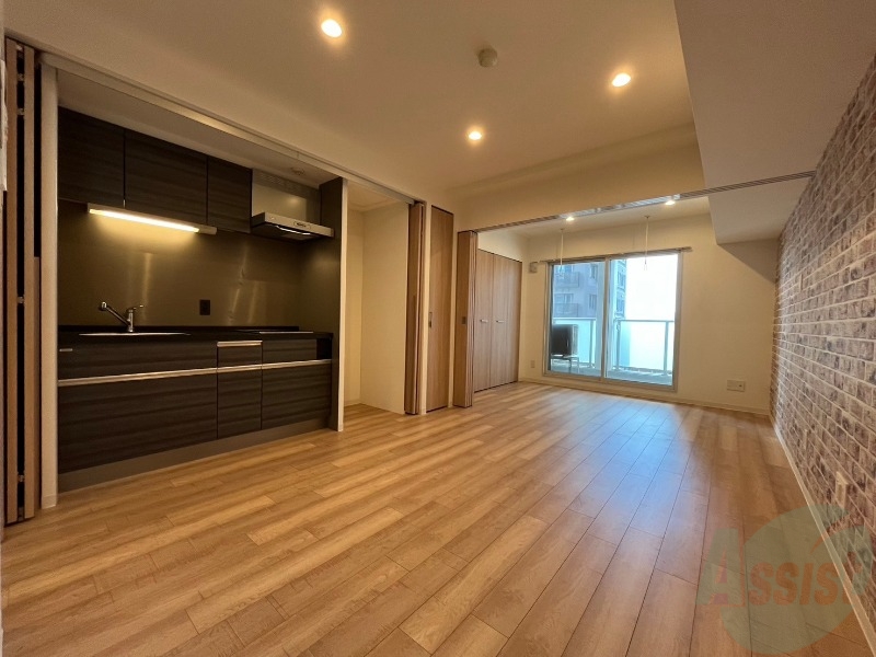 居室・リビング　広くてキレイなお部屋が広がっていて、充実した生活が送れそう。