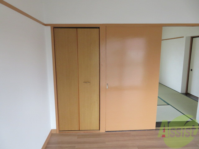 収納　こちら収納になっております。たくさん入りそうです。