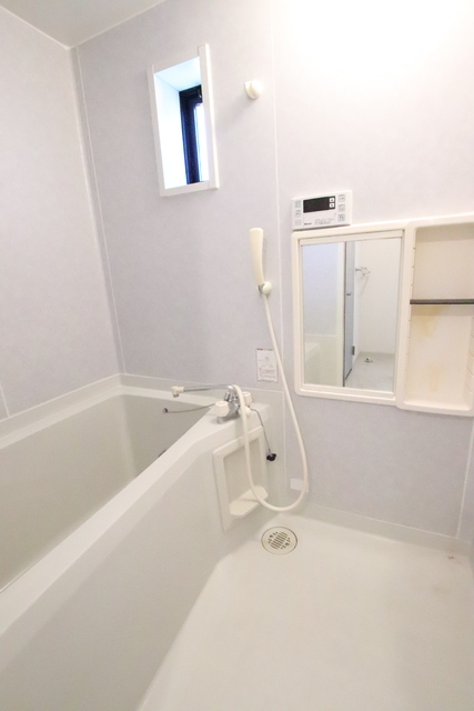 バス・シャワールーム　バスルームです♪